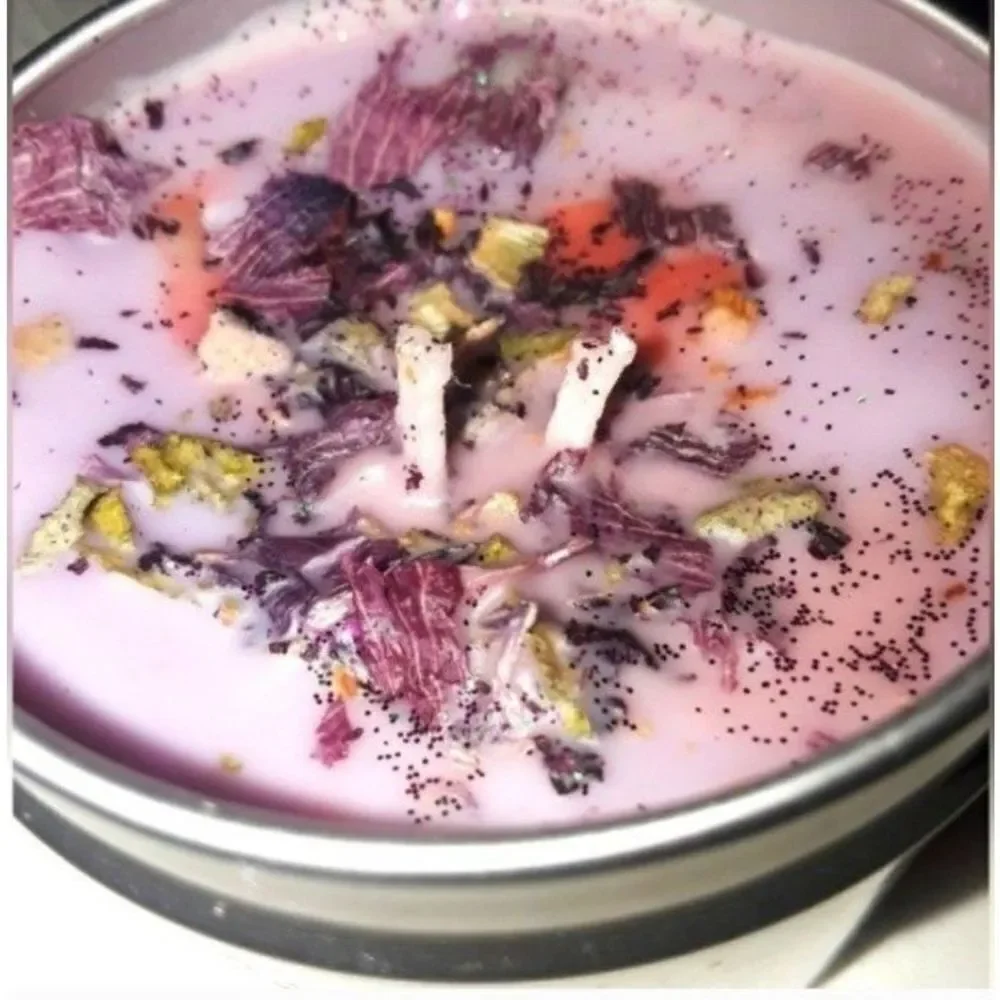 Hand crafted natural Wizzard of oz candle